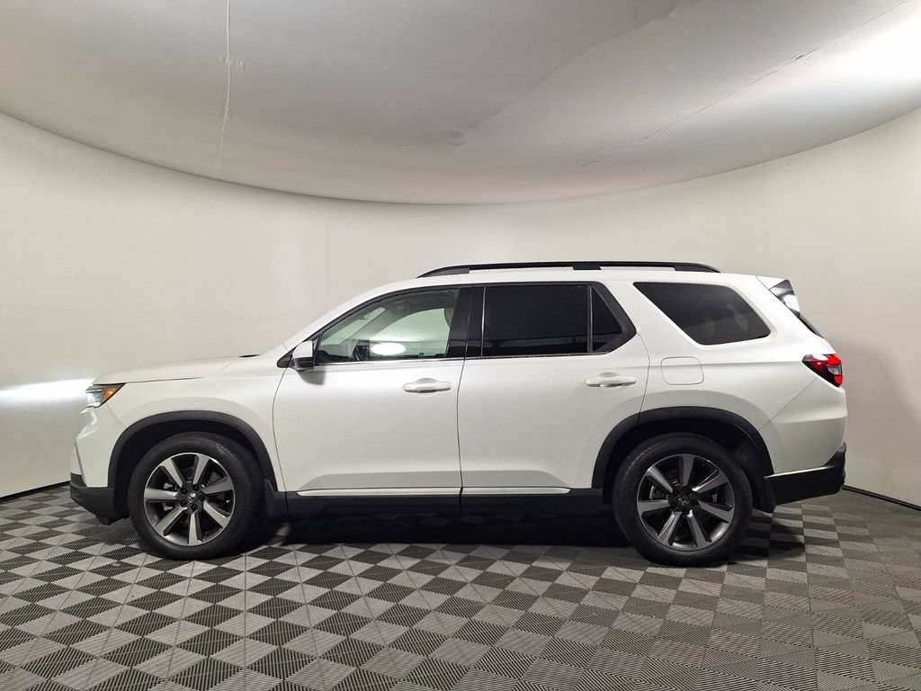 Used 2024 Honda Pilot Elite image 8