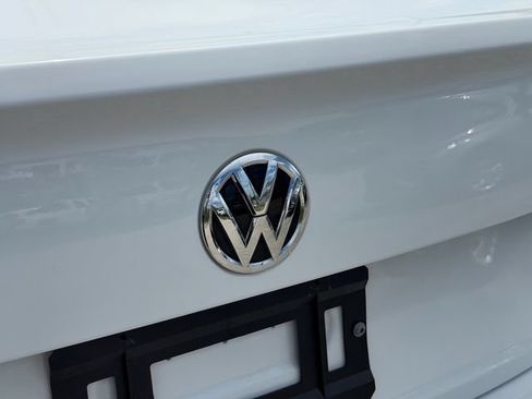 Used 2019 Volkswagen Jetta SEL w/ Cold Weather Package FWD image 13
