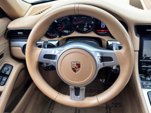 Used 2015 Porsche 911 Carrera 4 image 22