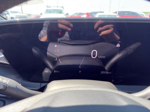 Used 2025 Buick Envista Avenir FWD image 17