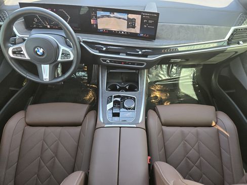 Used 2024 BMW X5 xDrive40i w/ M Sport Package image 26