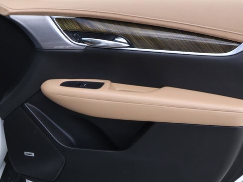 Used 2022 Cadillac XT6 Premium Luxury w/ Platinum Package image 22