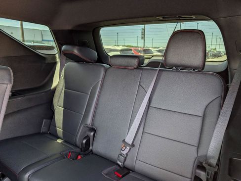 Used 2024 Chevrolet Traverse Z71 AWD/4WD image 10