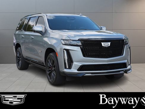 Certified 2024 Cadillac Escalade V w/ LPO, ONYX Package image 3