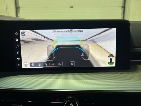 Used 2025 Nissan Murano SL AWD/4WD image 32