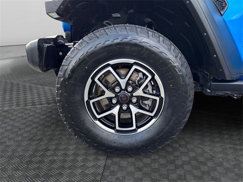 Used 2024 Jeep Wrangler Unlimited Rubicon image 14