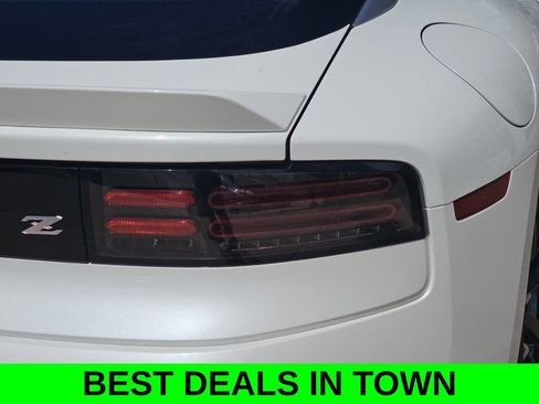 Used 2025 Nissan Z Performance w/ Floor Mat Package RWD image 39