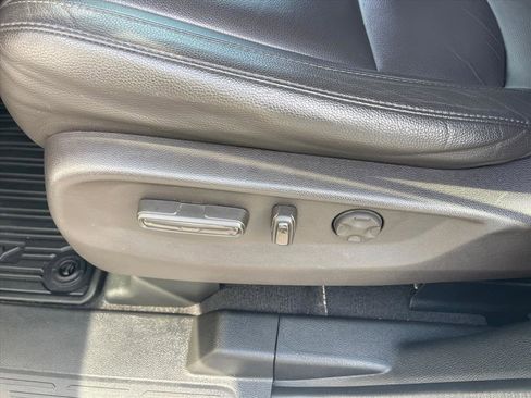 Used 2018 Honda Odyssey EX-L image 9