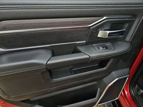 New 2026 RAM 2500 Laramie AWD/4WD image 12