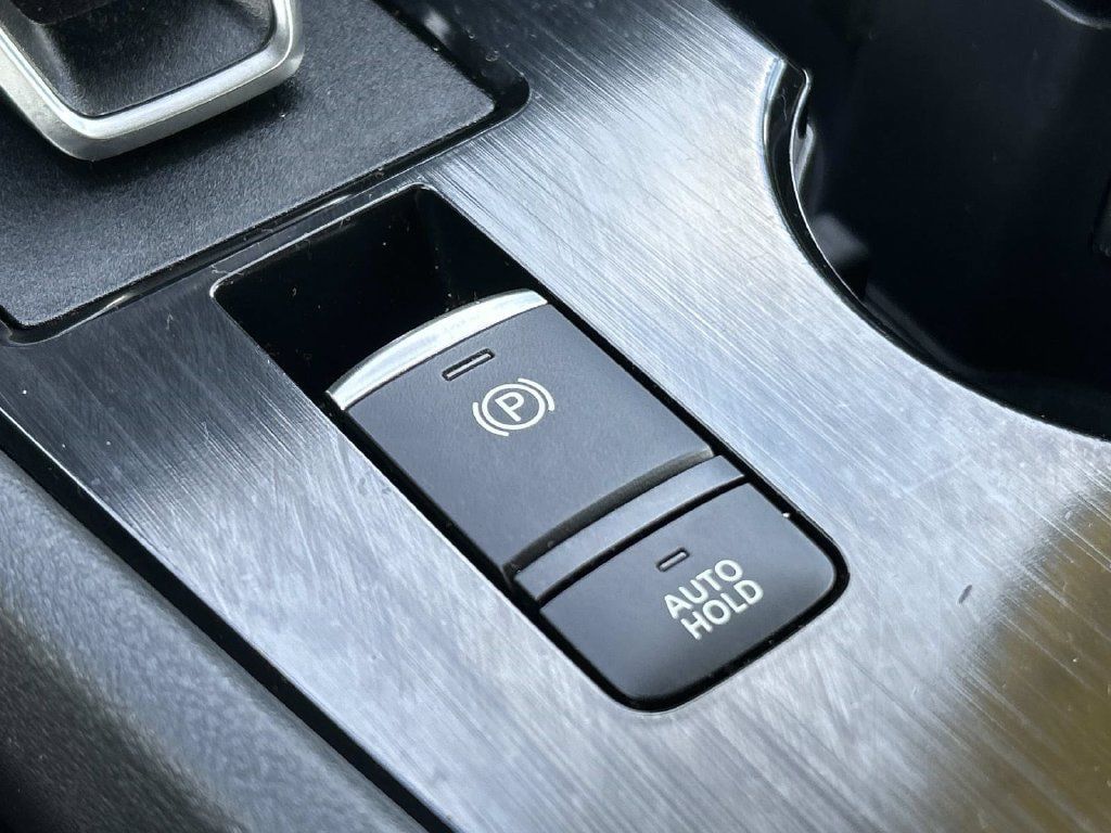 Certified 2024 Nissan Rogue S AWD/4WD image 31