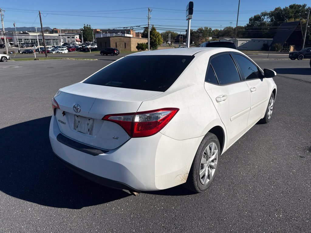 Used 2016 Toyota Corolla LE w/ Body Protection Package #1 FWD image 4