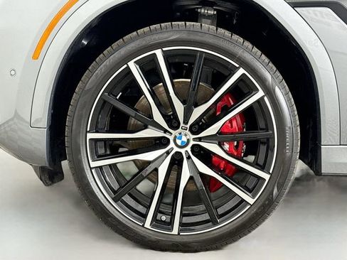 New 2026 BMW X6 xDrive40i w/ Climate Comfort Package image 33