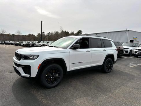 New 2026 Jeep Grand Cherokee L 4WD image 4
