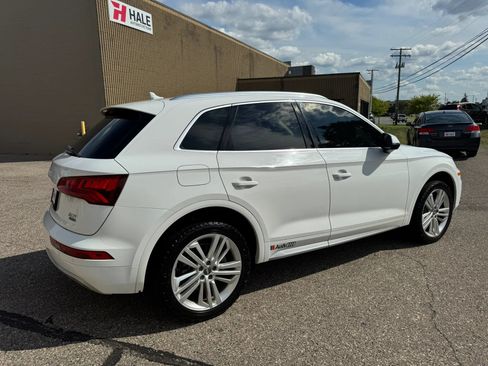 Used 2018 Audi Q5 2.0T Premium Plus w/ Premium Plus Package AWD/4WD image 10