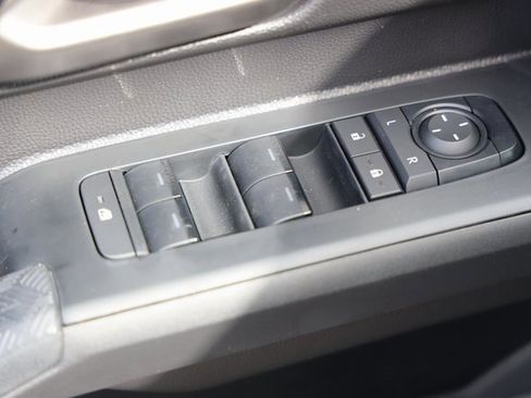 New 2025 Toyota Tacoma TRD Off-Road image 17