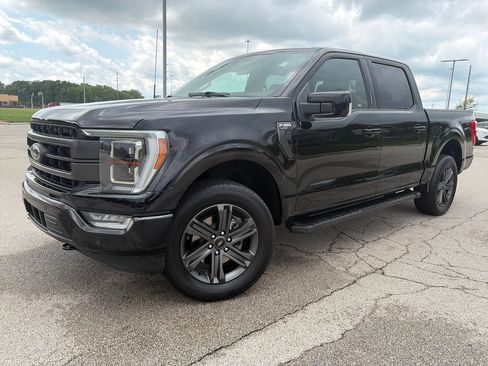 Used 2023 Ford F150 Lariat w/ Equipment Group 502A High AWD/4WD image 3