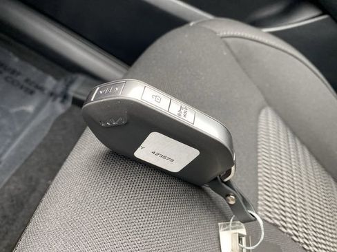 New 2026 Kia Sorento LX image 29