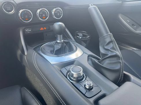 New 2026 MAZDA MX-5 Miata RF Grand Touring RWD image 10