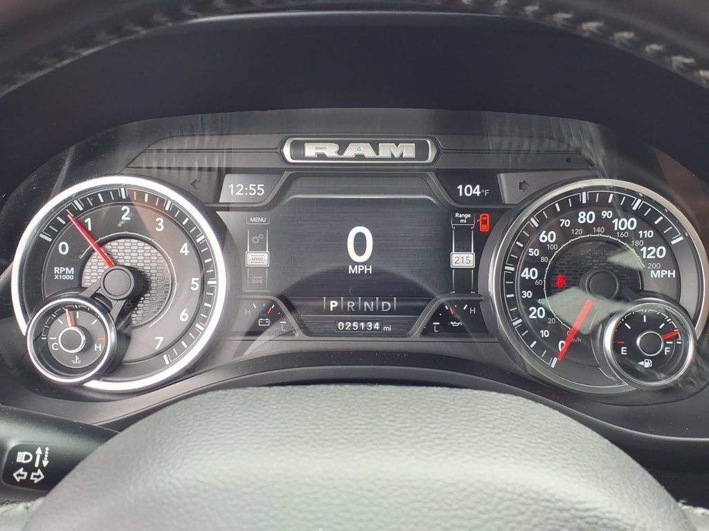 Used 2022 RAM 1500 Big Horn AWD/4WD image 6