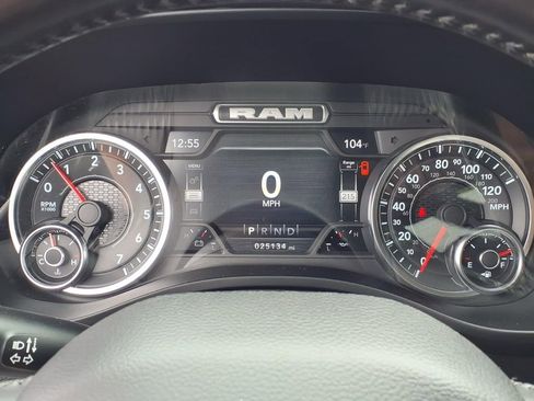 Used 2022 RAM 1500 Big Horn AWD/4WD image 6