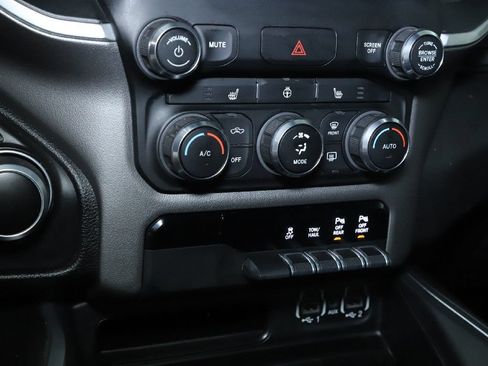 Used 2022 RAM 1500 Big Horn AWD/4WD image 26