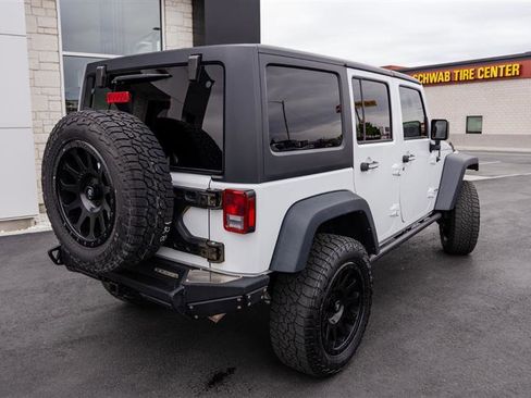 Used 2018 Jeep Wrangler Unlimited Sport S AWD/4WD image 8