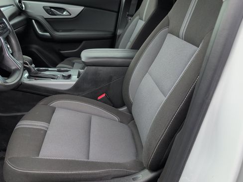 Used 2023 Chevrolet Blazer LT image 5