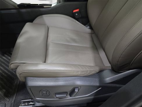 Certified 2025 Audi Q5 Prestige w/ 20" Wheel Package image 31