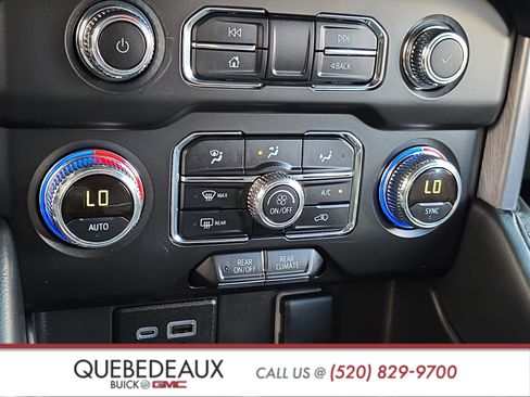 Used 2024 GMC Yukon SLE w/ Gmc Pro Safety Plus Package AWD/4WD image 21