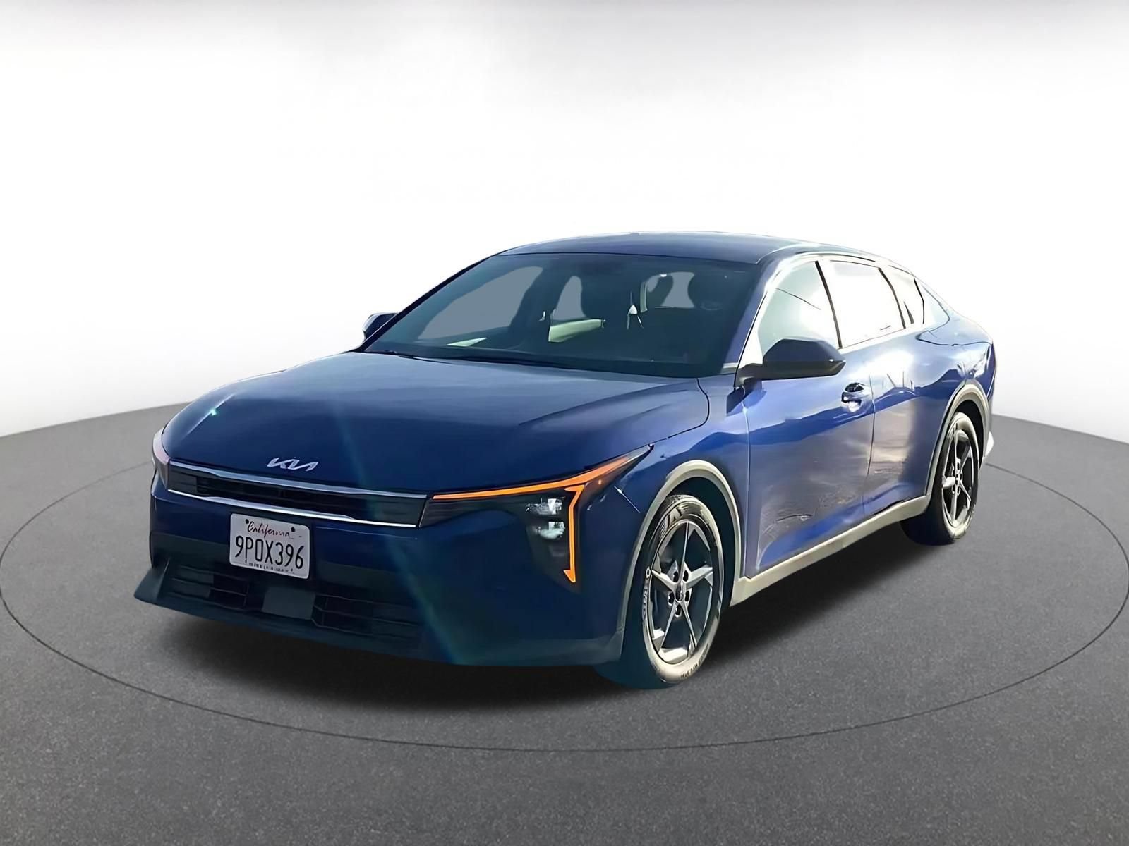 Used 2025 Kia K4 FWD image 4