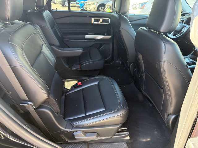 Certified 2024 Ford Explorer XLT AWD/4WD image 17