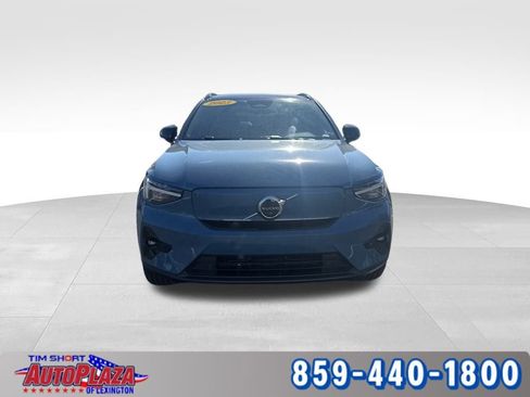 Used 2023 Volvo XC40 Recharge Ultimate image 9