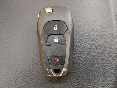 Used 2020 Chevrolet Trax LS w/ LPO, Protection Package FWD image 32