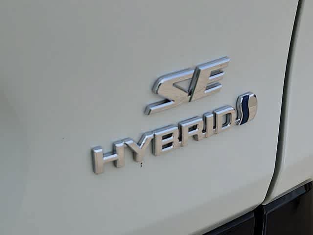 Used 2022 Toyota RAV4 SE AWD/4WD image 11