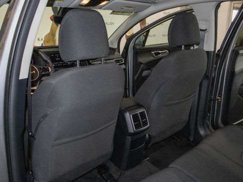 Used 2025 Kia Sportage LX AWD/4WD image 9