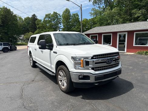 Used 2018 Ford F150 XLT w/ Equipment Group 302A Luxury AWD/4WD image 2