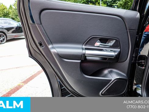 Used 2025 Mercedes-Benz GLA 250 image 42