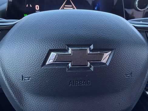 Used 2024 Chevrolet Traverse RS AWD/4WD image 37