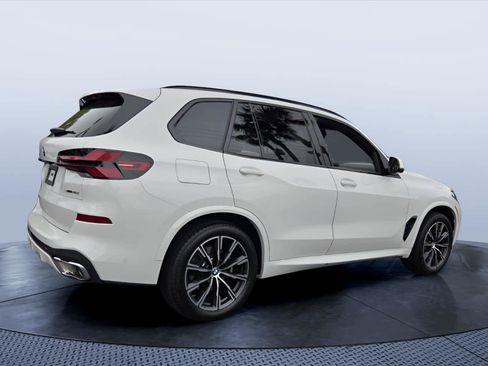 Certified 2026 BMW X5 sDrive40i w/ M Sport Package RWD image 5