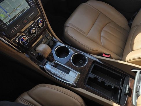 Used 2014 Buick Enclave Leather image 21