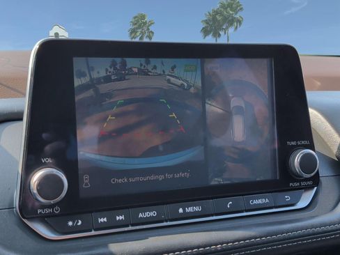 Used 2021 Nissan Rogue SV FWD image 19
