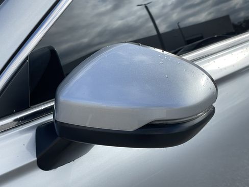 Used 2025 Honda CR-V EX-L image 13