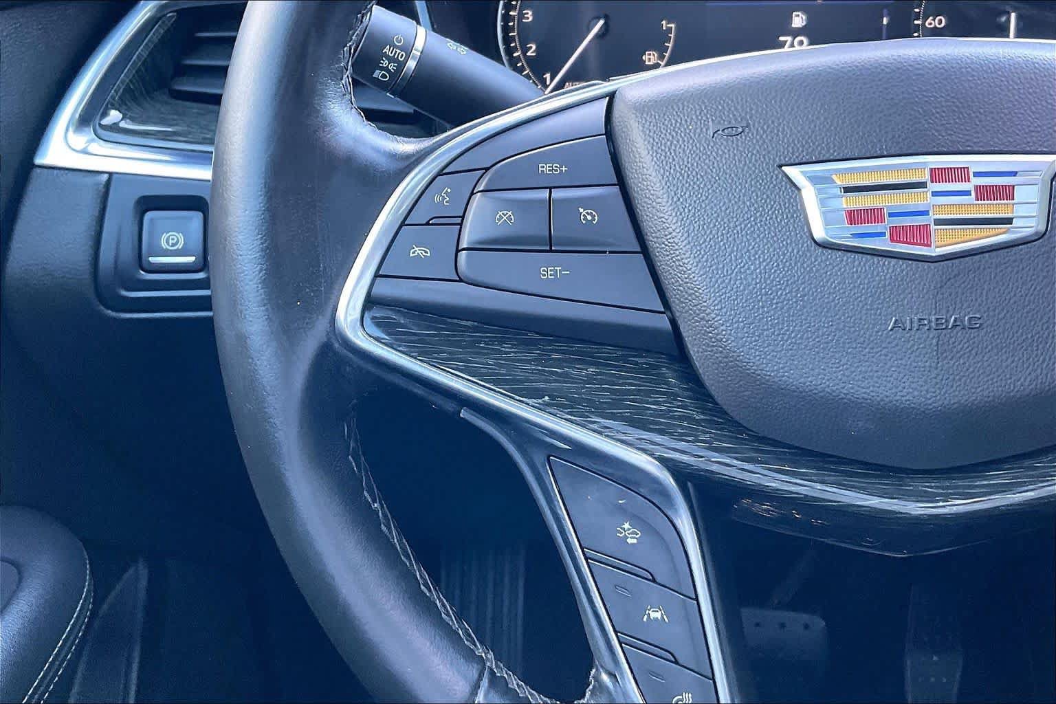 Used 2020 Cadillac XT5 Premium Luxury AWD/4WD image 23
