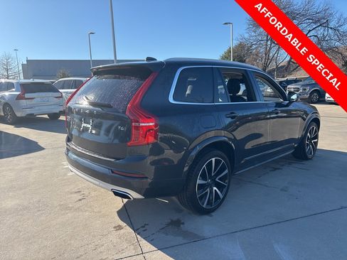 Used 2021 Volvo XC90 T6 Momentum w/ Advanced Package image 5