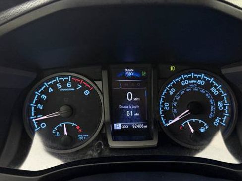 Used 2020 Toyota Tacoma TRD Sport RWD image 23
