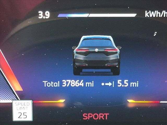 Certified 2024 BMW iX xDrive50 w/ Sport Package AWD/4WD image 5