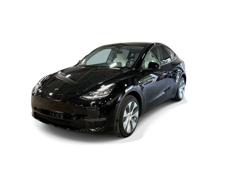 Certified 2023 Tesla Model Y AWD image 1