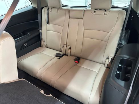 Used 2017 Honda Pilot EX-L image 16