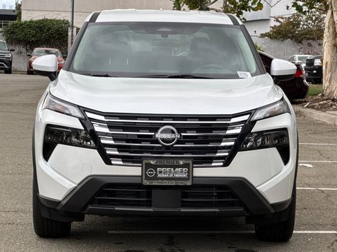 New 2026 Nissan Rogue SV image 6