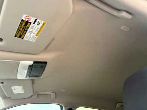 Certified 2023 Nissan Rogue SV FWD image 32